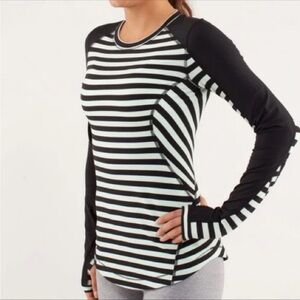 Lululemon Athletica Fitted Black and White Raglan Long Sleeve Top
